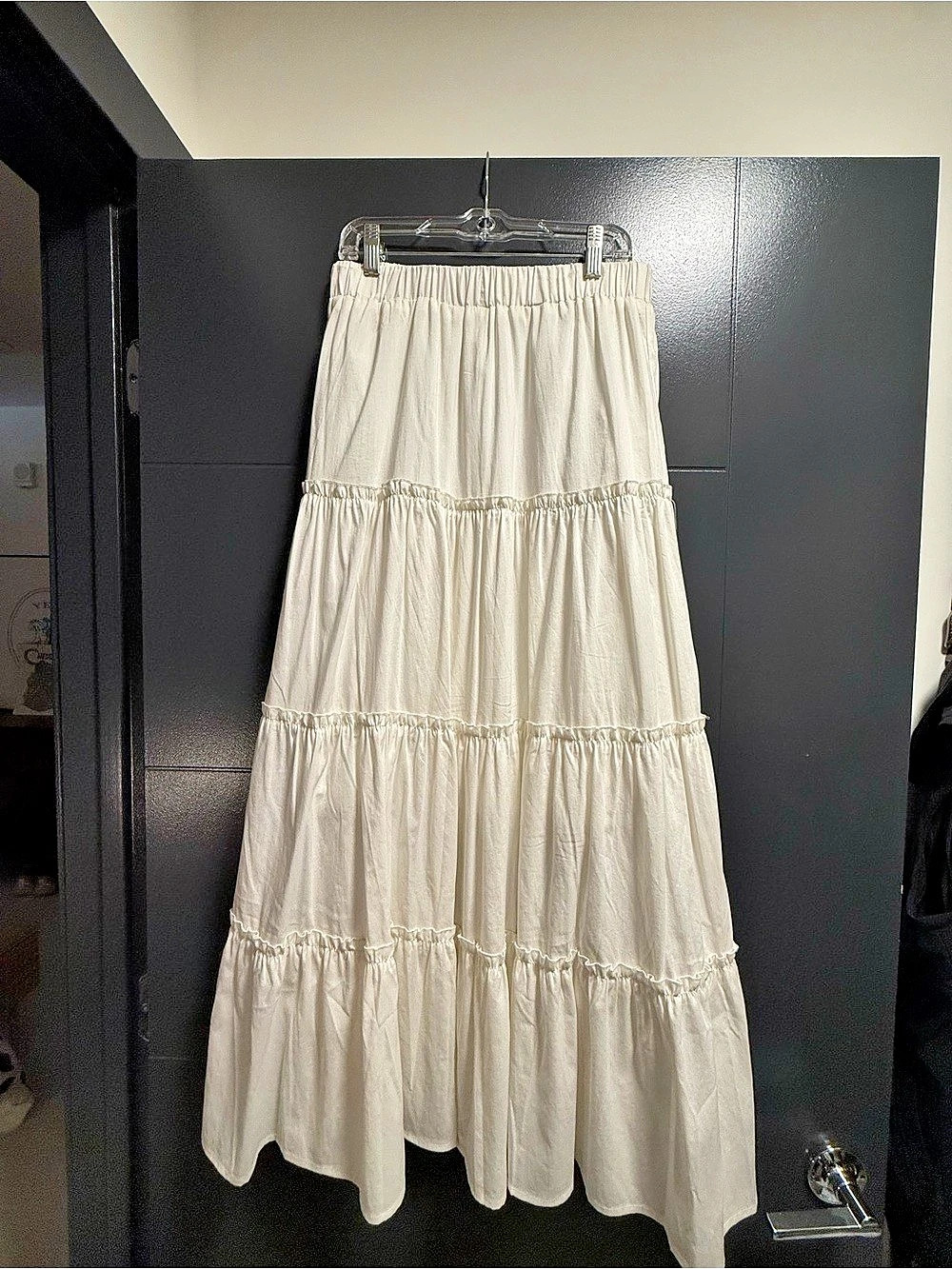 Commense Tiered Maxi Skirt in Cream Like New